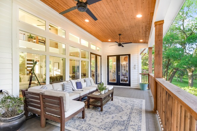 023_Outdoor Living Daytime